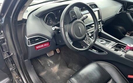 Jaguar F-Pace, 2019 год, 3 300 000 рублей, 4 фотография