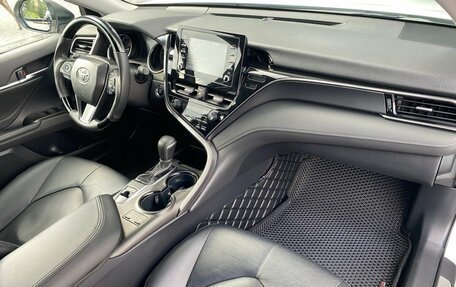 Toyota Camry, 2021 год, 2 469 000 рублей, 10 фотография