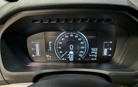 Volvo XC90 II рестайлинг, 2019 год, 4 000 000 рублей, 28 фотография