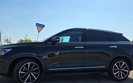 FAW Bestune T77, 2023 год, 1 670 000 рублей, 3 фотография
