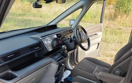 Honda Stepwgn IV, 2020 год, 2 170 000 рублей, 8 фотография
