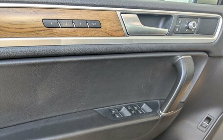 Volkswagen Touareg III, 2016 год, 3 200 000 рублей, 4 фотография