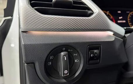 Volkswagen T-Cross I, 2023 год, 1 727 000 рублей, 10 фотография