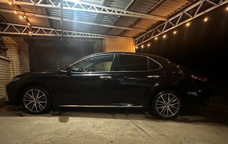 Toyota Camry, 2023 год, 3 350 000 рублей, 2 фотография