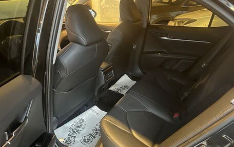 Toyota Camry, 2023 год, 3 350 000 рублей, 5 фотография