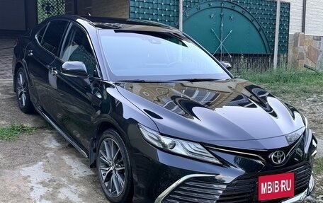Toyota Camry, 2023 год, 3 350 000 рублей, 6 фотография