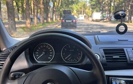 BMW 1 серия, 2011 год, 710 000 рублей, 6 фотография