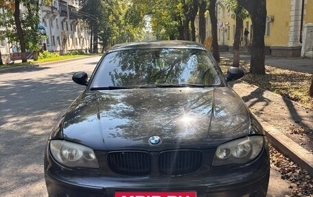 BMW 1 серия, 2011 год, 710 000 рублей, 2 фотография