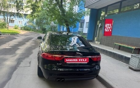 Jaguar XF II, 2017 год, 1 870 000 рублей, 2 фотография