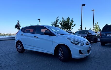 Hyundai Solaris II рестайлинг, 2013 год, 700 000 рублей, 11 фотография