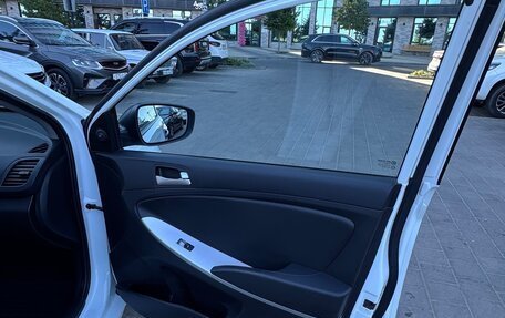 Hyundai Solaris II рестайлинг, 2013 год, 700 000 рублей, 7 фотография
