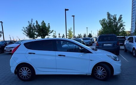 Hyundai Solaris II рестайлинг, 2013 год, 700 000 рублей, 10 фотография