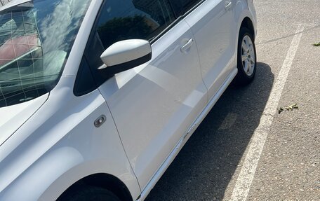Volkswagen Polo VI (EU Market), 2011 год, 800 000 рублей, 3 фотография
