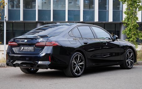 BMW 5 серия, 2026 год, 9 900 000 рублей, 6 фотография