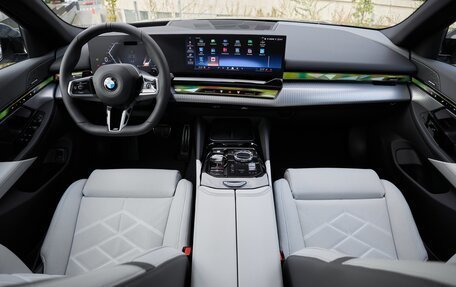 BMW 5 серия, 2026 год, 9 900 000 рублей, 12 фотография