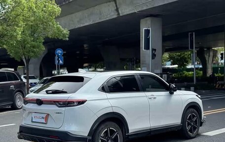 Honda Vezel, 2023 год, 1 575 000 рублей, 3 фотография