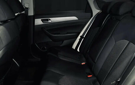Hyundai Sonata VII, 2019 год, 1 800 000 рублей, 10 фотография