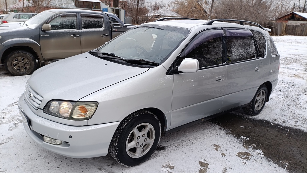 Toyota Ipsum I, 1998 год, 500 000 рублей, 5 фотография