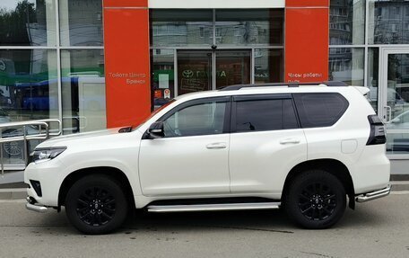 Toyota Land Cruiser Prado 150 рестайлинг 2, 2020 год, 6 300 000 рублей, 8 фотография