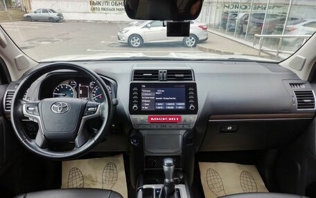 Toyota Land Cruiser Prado 150 рестайлинг 2, 2020 год, 6 300 000 рублей, 15 фотография