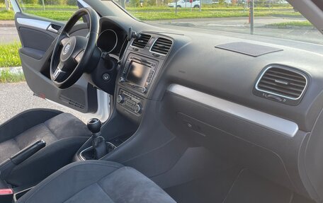 Volkswagen Golf VI, 2009 год, 900 000 рублей, 19 фотография