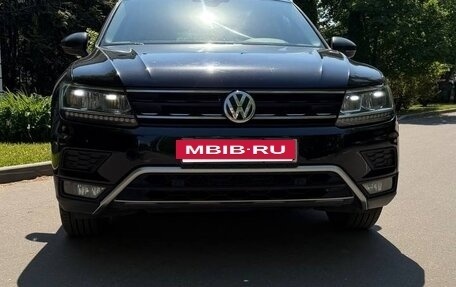 Volkswagen Tiguan II, 2019 год, 2 100 000 рублей, 19 фотография