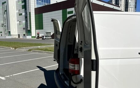 Volkswagen Transporter T5 рестайлинг, 2012 год, 1 650 000 рублей, 11 фотография