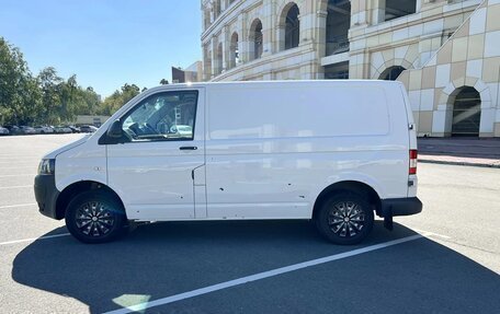 Volkswagen Transporter T5 рестайлинг, 2012 год, 1 650 000 рублей, 4 фотография