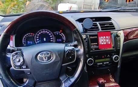 Toyota Camry, 2011 год, 1 300 000 рублей, 6 фотография