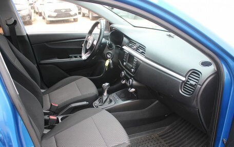 KIA Rio IV, 2018 год, 879 000 рублей, 9 фотография