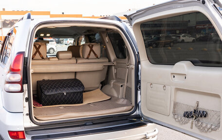 Toyota Land Cruiser Prado 120 рестайлинг, 2007 год, 2 000 000 рублей, 12 фотография
