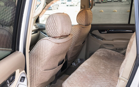 Toyota Land Cruiser Prado 120 рестайлинг, 2007 год, 2 000 000 рублей, 11 фотография