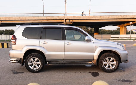 Toyota Land Cruiser Prado 120 рестайлинг, 2007 год, 2 000 000 рублей, 7 фотография