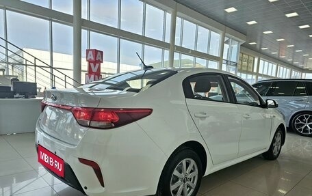 KIA Rio IV, 2019 год, 1 385 000 рублей, 9 фотография
