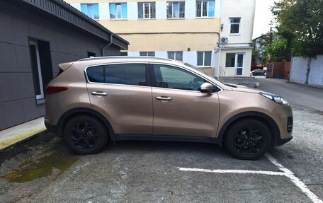 KIA Sportage IV рестайлинг, 2017 год, 1 800 000 рублей, 2 фотография