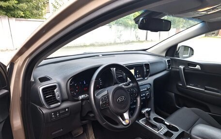 KIA Sportage IV рестайлинг, 2017 год, 1 800 000 рублей, 12 фотография