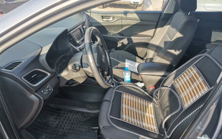 Hyundai Solaris II рестайлинг, 2017 год, 1 033 000 рублей, 11 фотография