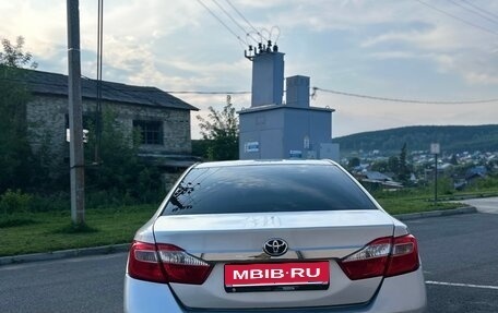 Toyota Camry, 2012 год, 1 230 000 рублей, 8 фотография