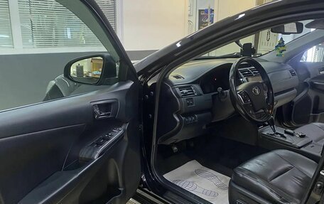 Toyota Camry, 2014 год, 1 590 000 рублей, 10 фотография