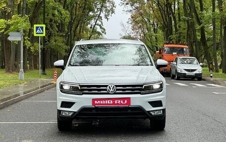 Volkswagen Tiguan II, 2016 год, 2 499 000 рублей, 3 фотография
