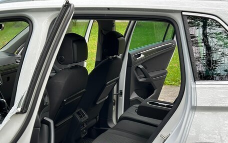Volkswagen Tiguan II, 2016 год, 2 499 000 рублей, 13 фотография