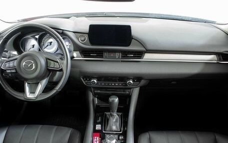 Mazda 6, 2018 год, 2 817 000 рублей, 11 фотография