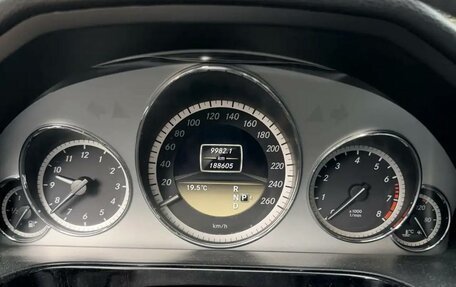 Mercedes-Benz E-Класс, 2012 год, 900 000 рублей, 9 фотография
