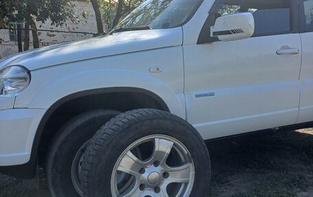 Chevrolet Niva I рестайлинг, 2010 год, 50 000 рублей, 9 фотография