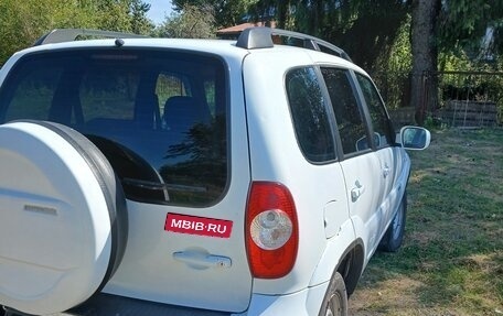 Chevrolet Niva I рестайлинг, 2010 год, 50 000 рублей, 3 фотография