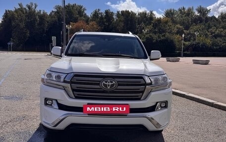 Toyota Land Cruiser 200, 2016 год, 6 700 000 рублей, 3 фотография