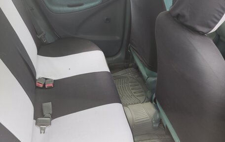 Toyota Vitz, 1999 год, 280 000 рублей, 2 фотография