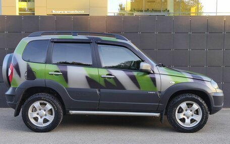 Chevrolet Niva I рестайлинг, 2018 год, 895 000 рублей, 4 фотография