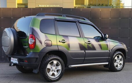 Chevrolet Niva I рестайлинг, 2018 год, 895 000 рублей, 5 фотография