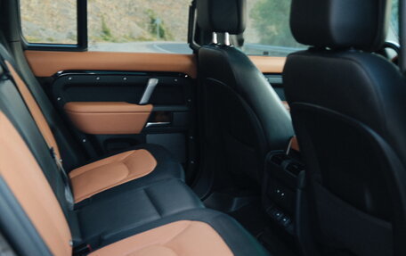 Land Rover Defender II, 2023 год, 10 800 000 рублей, 20 фотография